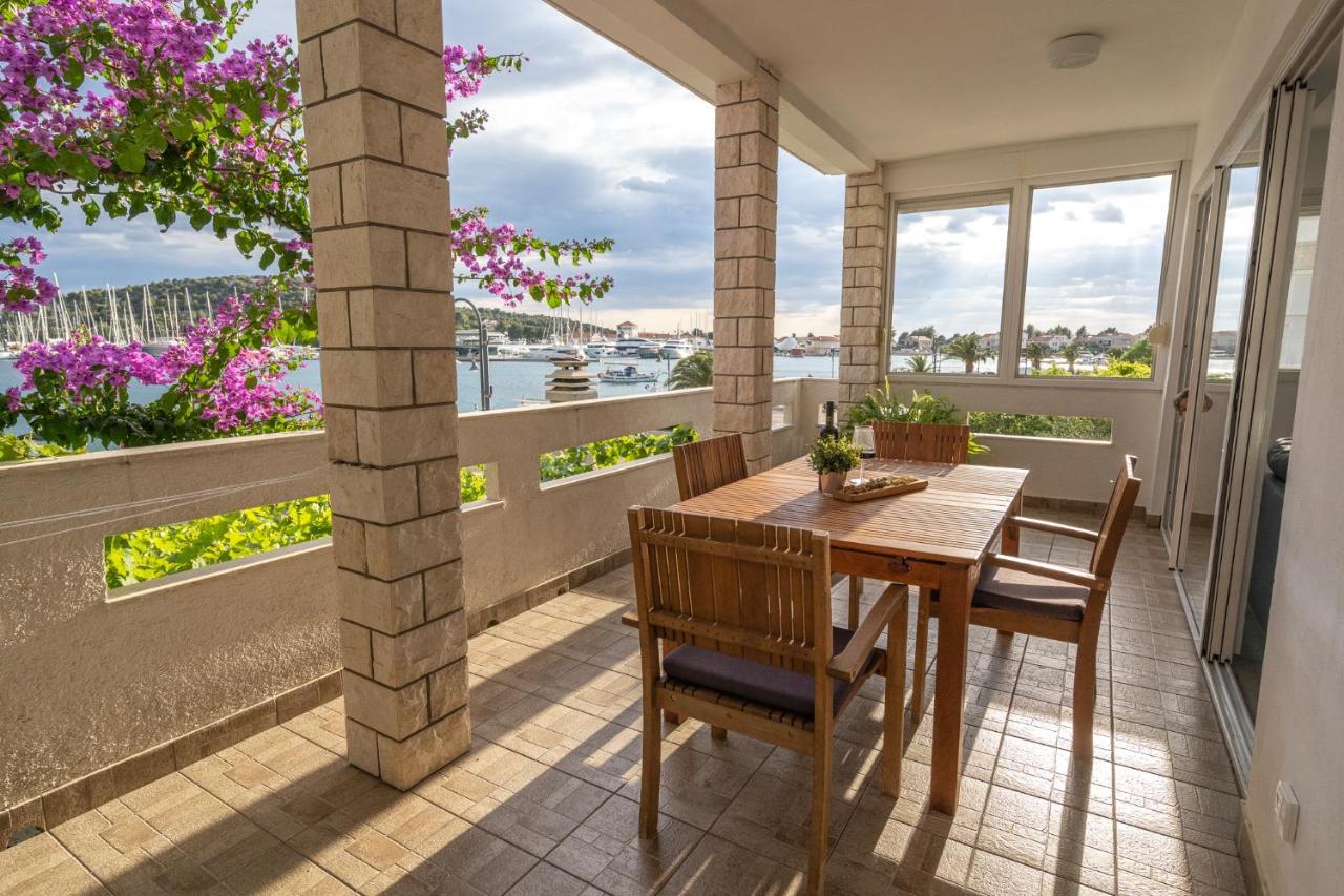 Apartmani Bilonic Rogoznica Rogoznica  Bagian luar foto