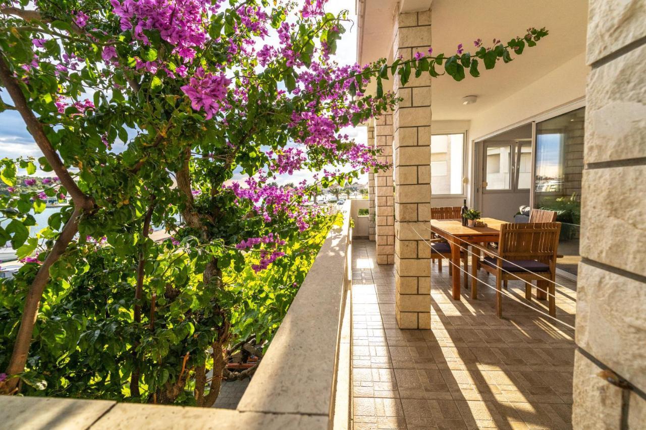 Apartmani Bilonic Rogoznica Rogoznica  Bagian luar foto